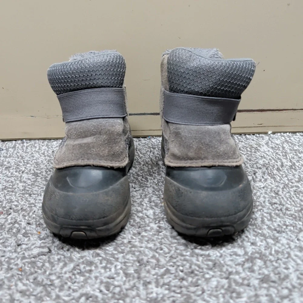 The North Face Alpenglow II Winter Boots Toddler Size 9T Grey Black